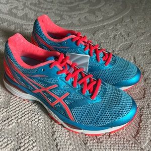 ASICS Women’s Gel-Cumulus 18 Running Shoe